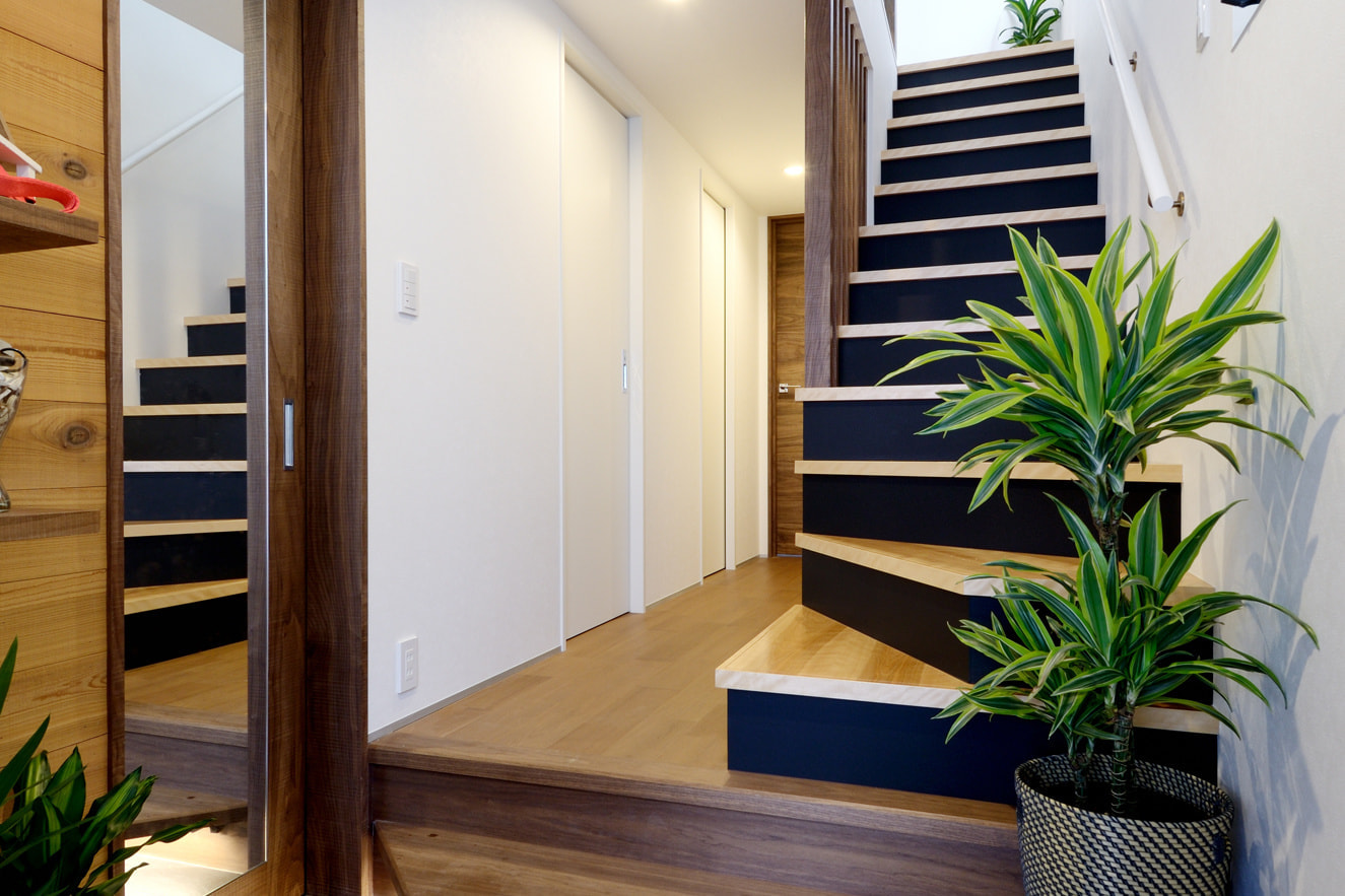 アクセントクロスを用いた階段