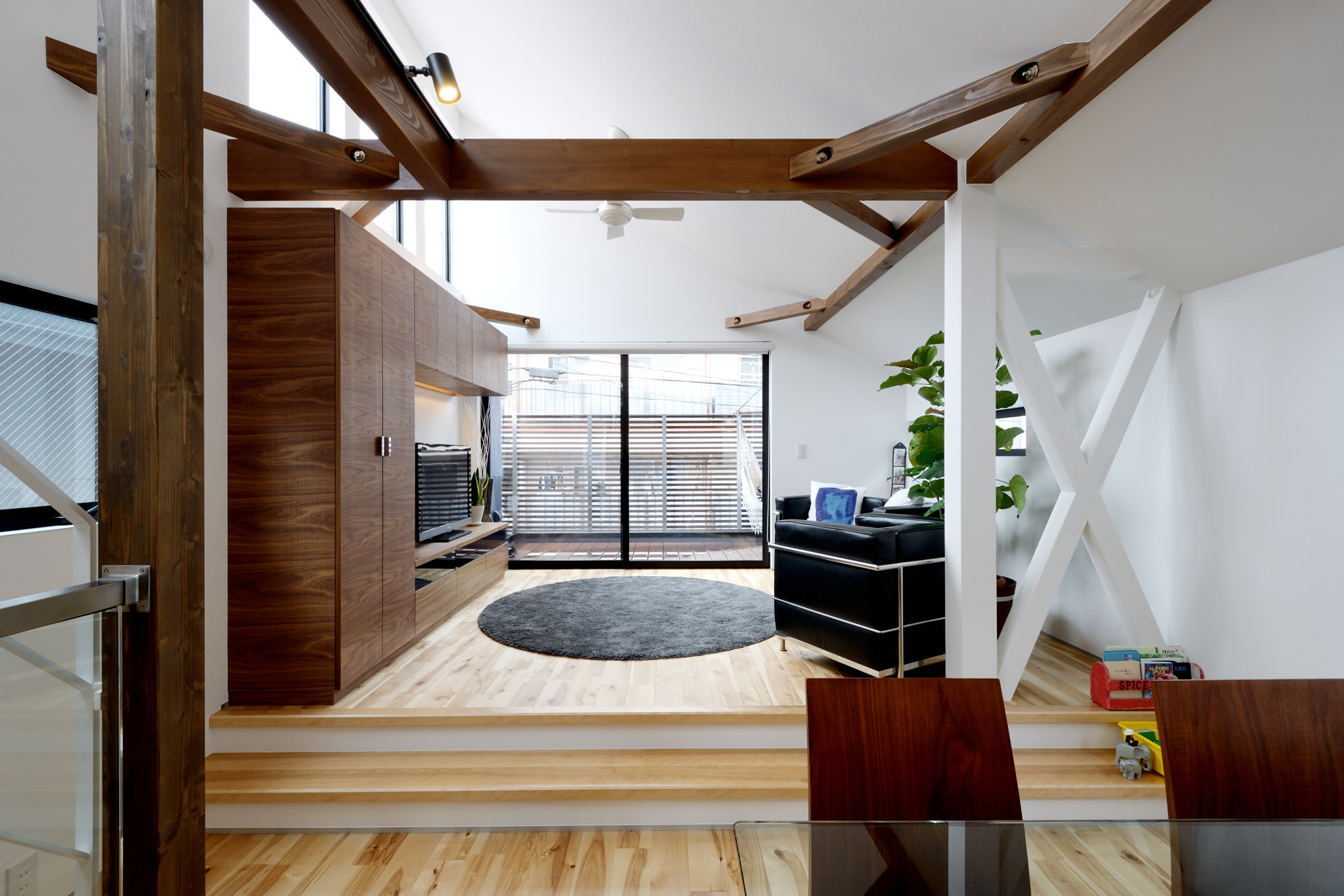 スキップフロアのリビング